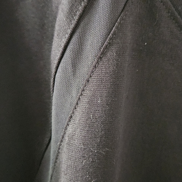 Reaction Kenneth Cole black long sleeve top size large - Picture 4 of 6